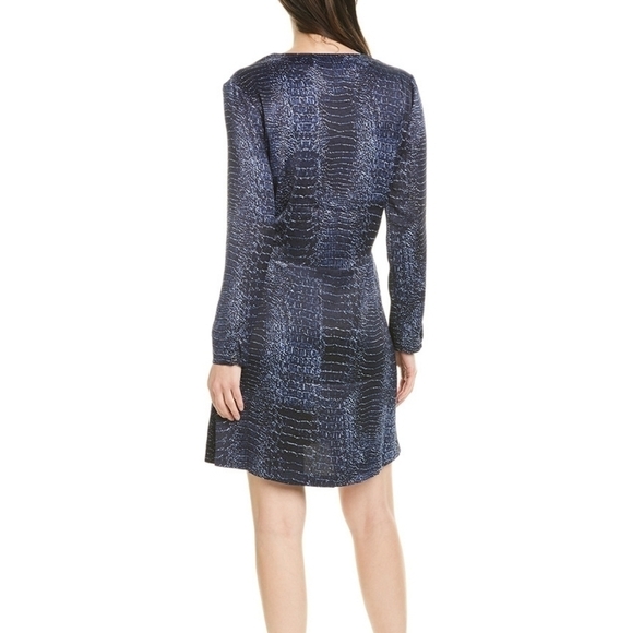 h by  Halston  V-Neck Crossover  Dress - Picture 2 of 10